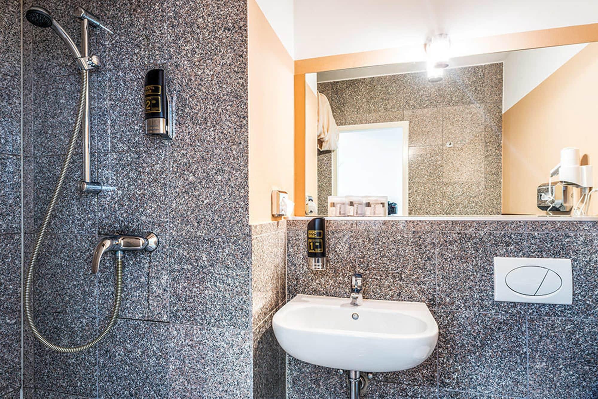 ברלין Arktur City Hotel מראה חיצוני תמונה